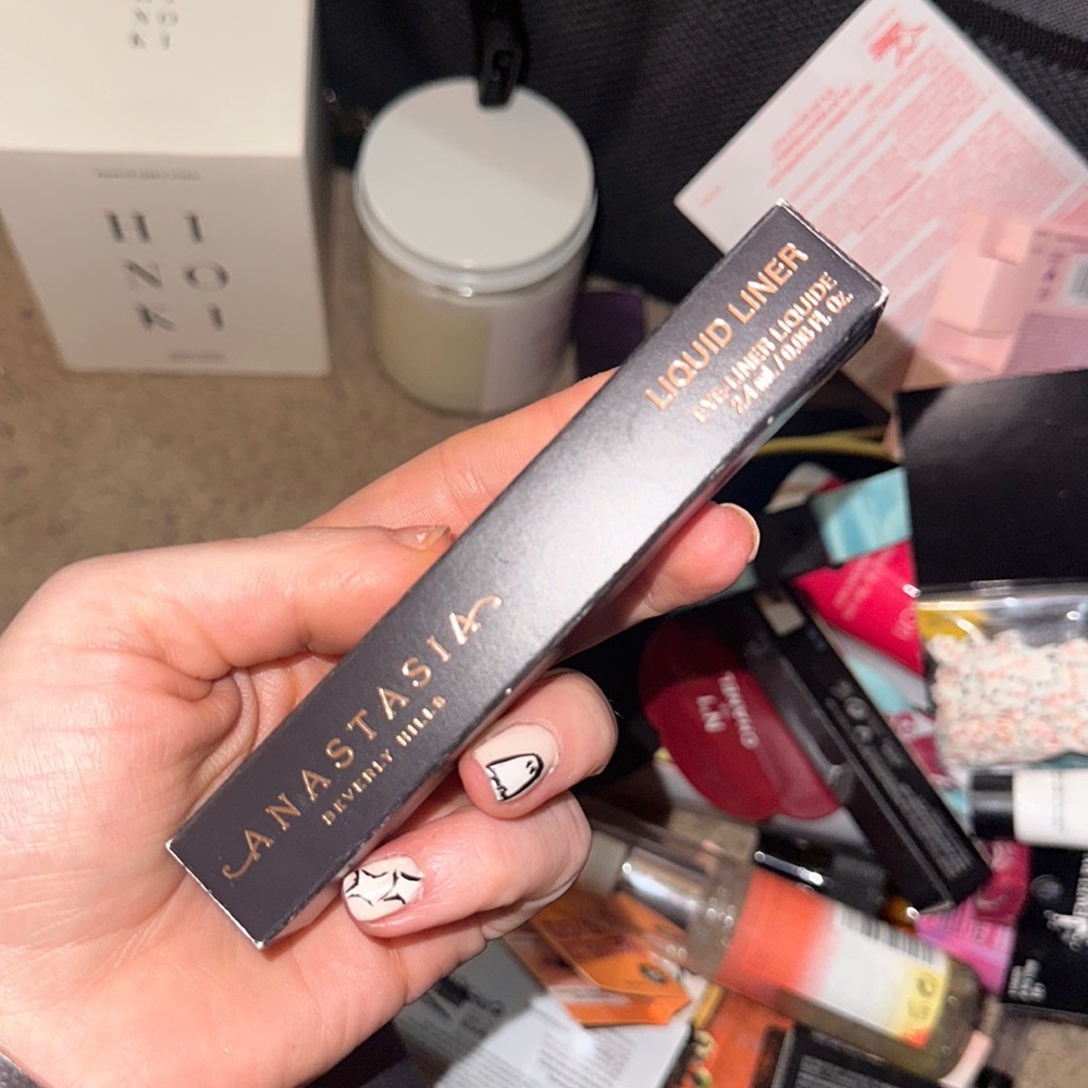 Anastasia beverly hills liquid eyeliner new